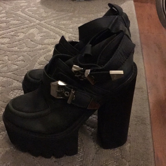 Jeffrey Campbell Shoes Jeffrey Campbell Platform Shoes Cassius Size